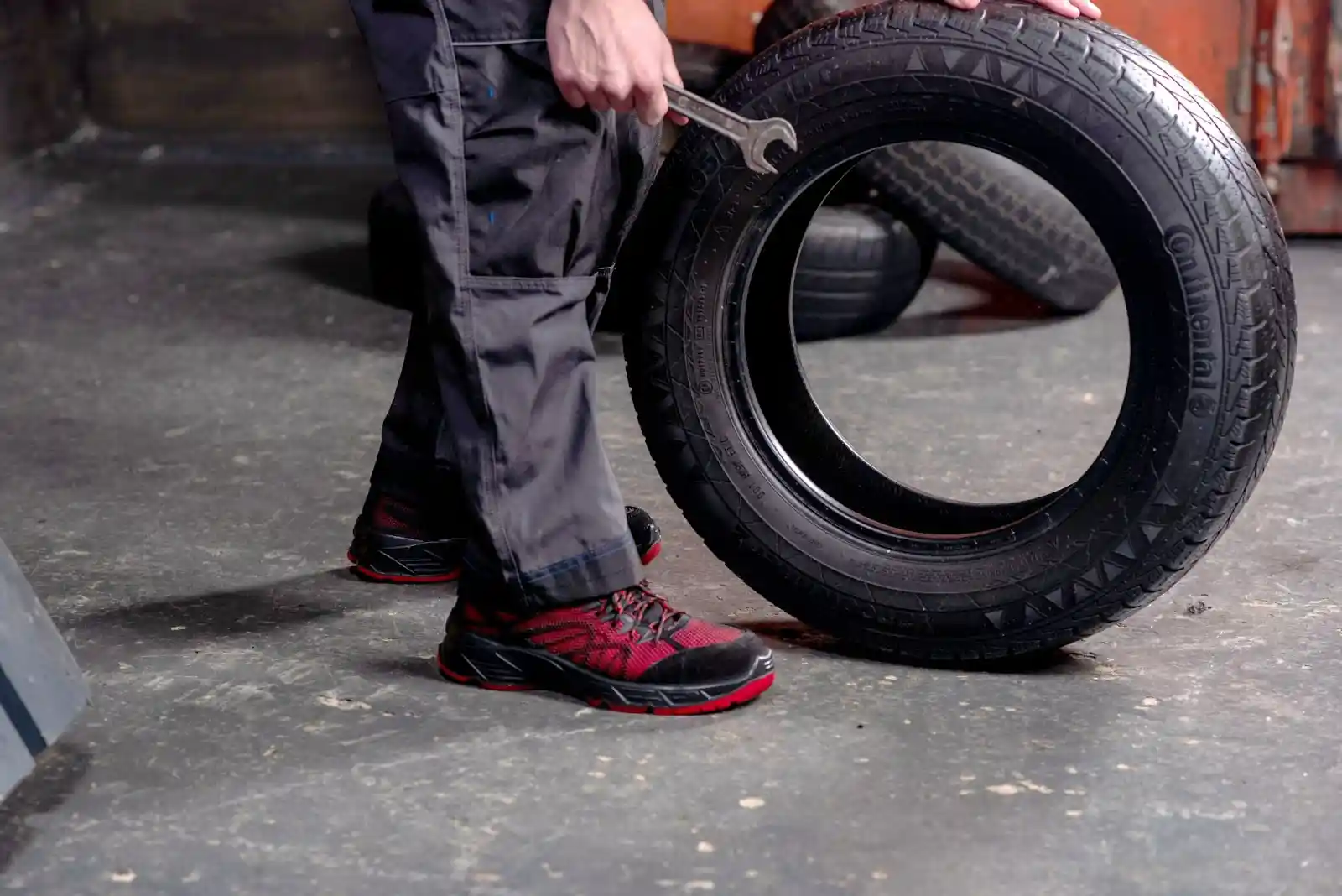 Work Shoes for Drivers and Logistics Employees: Comfort for Long Hours