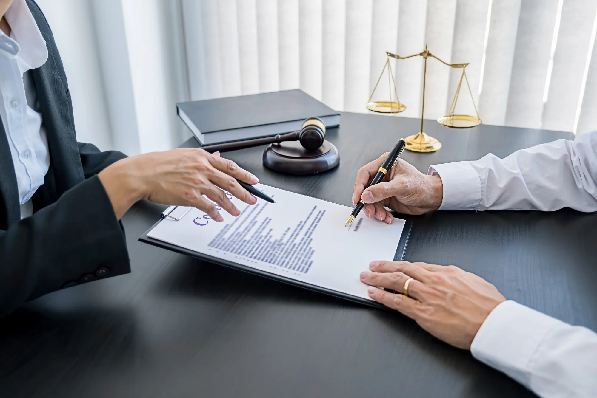 Top 4 Law Firms for Fraud Cases in the UAE